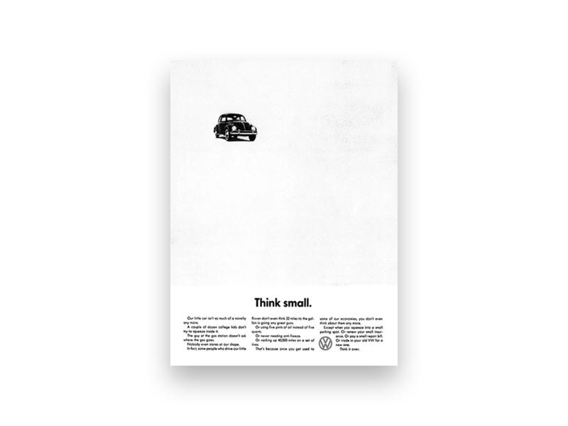 Imagem com cartaz da Volkswagen com o slogan "pensar pequeno"